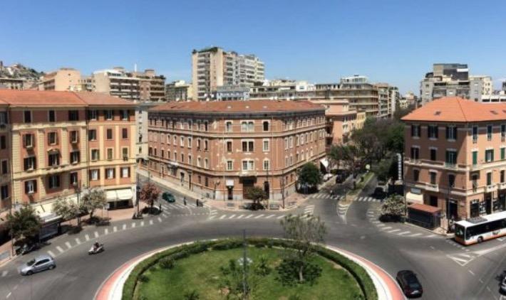 Bellini Panzió Cagliari Kültér fotó